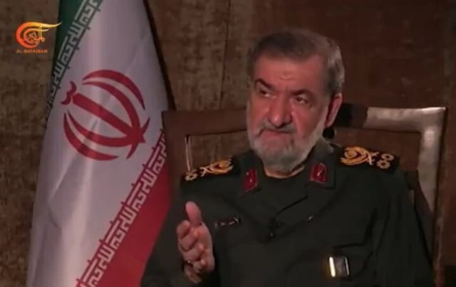 محسن رضایی: ایران به دنبال ایجاد یک شورای امنیت منطقه‌ای است