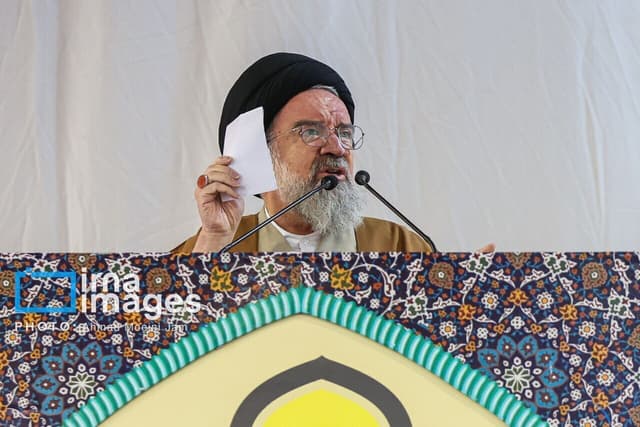 امام جمعه تهران: براساس قرآن کریم جهاد در حقیقت معامله با خدا است و بسیار سودآور است