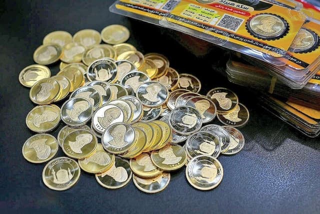 قیمت دلار، طلا و سکه امروز دوشنبه ۱۴۰۵/۰۲/۲۱
