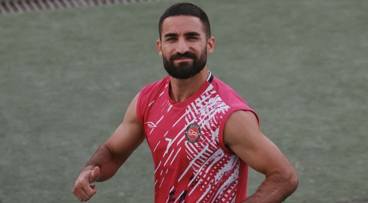 مدافع پرسپولیس از تیم ملی کنار گذاشته شد؟