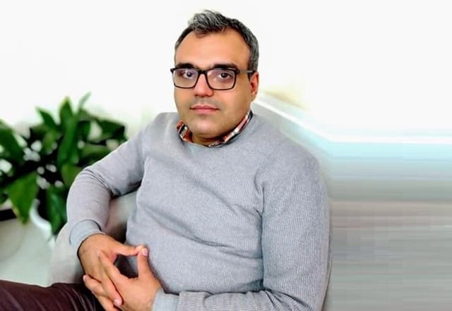 «در یکی از همین خیابان‌ها»