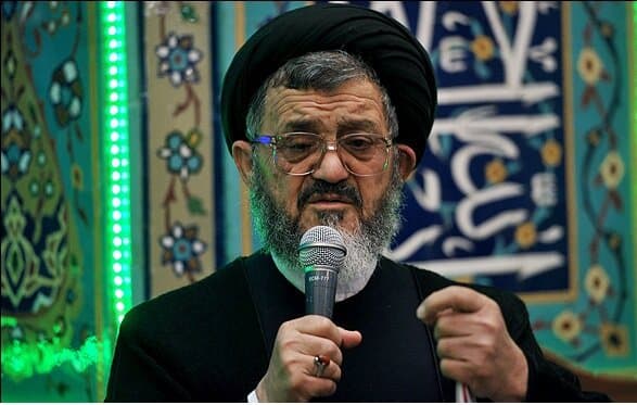 اکرمی مطرح کرد: تعبیر رهبر شهید از با شکوه‌ترین نرمش تاریخ