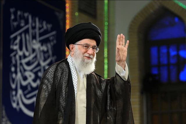 فراکسیون اهل سنت: مراسم تشییع رهبر شهید تجدید میثاق با آرمان‌های انقلاب است