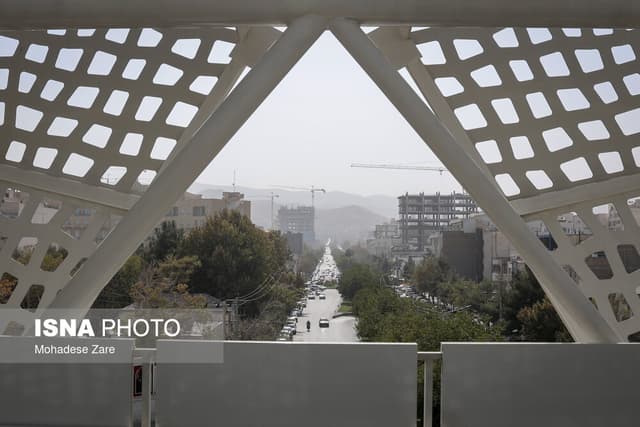 جولان باد شدید و گرد و خاک در بیشتر مناطق کشور