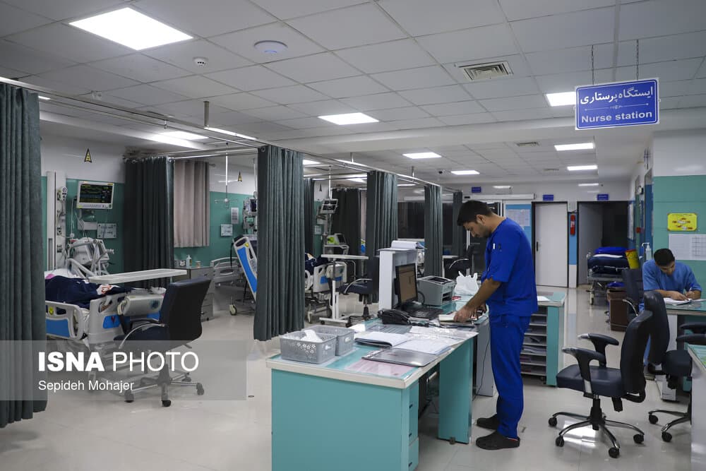 فوق‌العاده خاص پرستاران همچنان در ابهام / راهکار کاهش شکاف حقوقی کارکنان سلامت