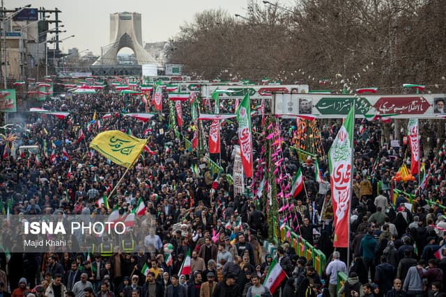 برپایی بیمارستان صحرایی در مصلی تهران / چند توصیه درباره کودکان در مراسم تشییع رهبر شهید