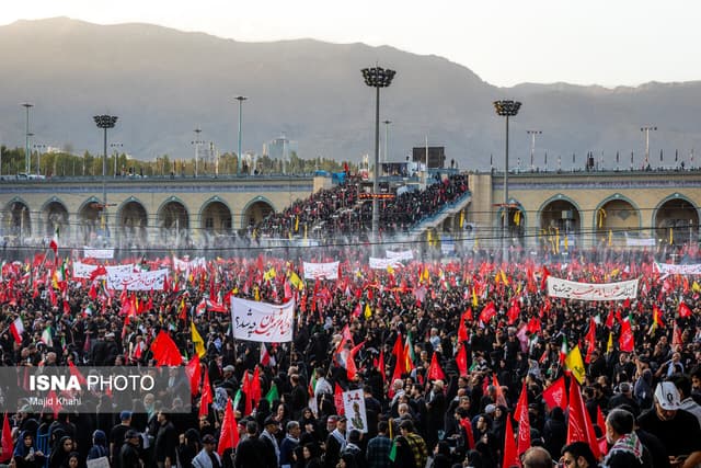 خدمات درمانی به بیش از ۱۴۰۰۰ زائر مراسم رهبر شهید / ارجاع ۱۷۲ بیمار به بیمارستانهای شهر