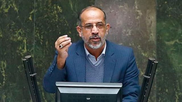 عضو هیات رئیسه مجلس: مطالبات بیمارستان‌ها و شرکت‌های تجهیزات پزشکی پرداخت شود