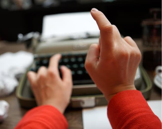 قلم هوش مصنوعی بهتر از انسان است؟