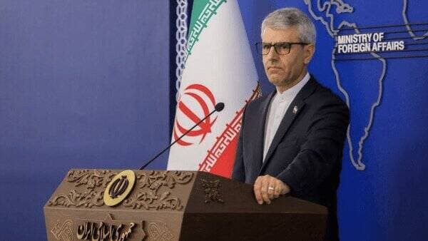 بقایی: دیپلماسی با پشتوانه مردم مقابل دشمن ایستاده است