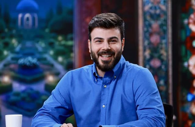 فیلم/ علی اکبر قلیچ در ماشینش چه چیزی گوش می‌دهد؟