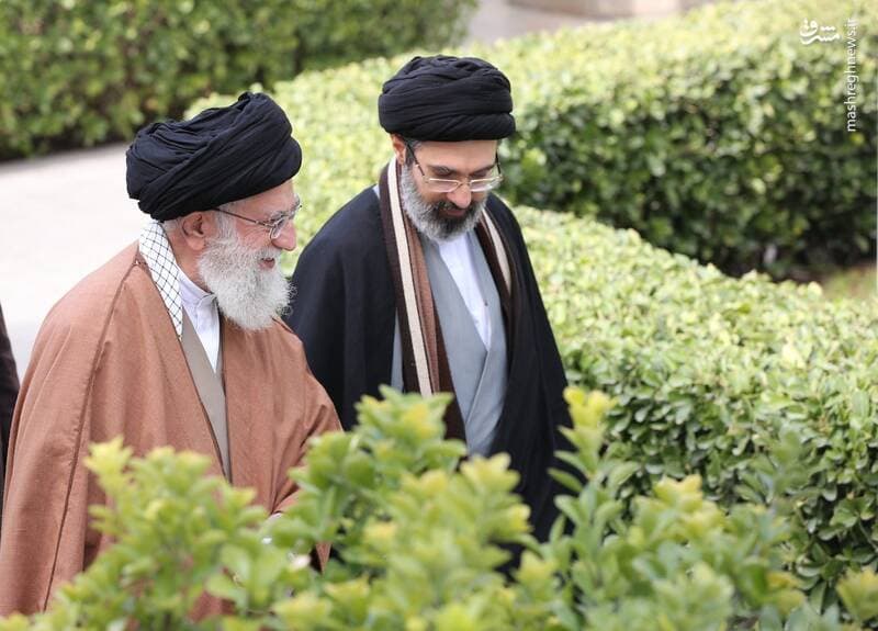 دو نور الهی در یک قاب