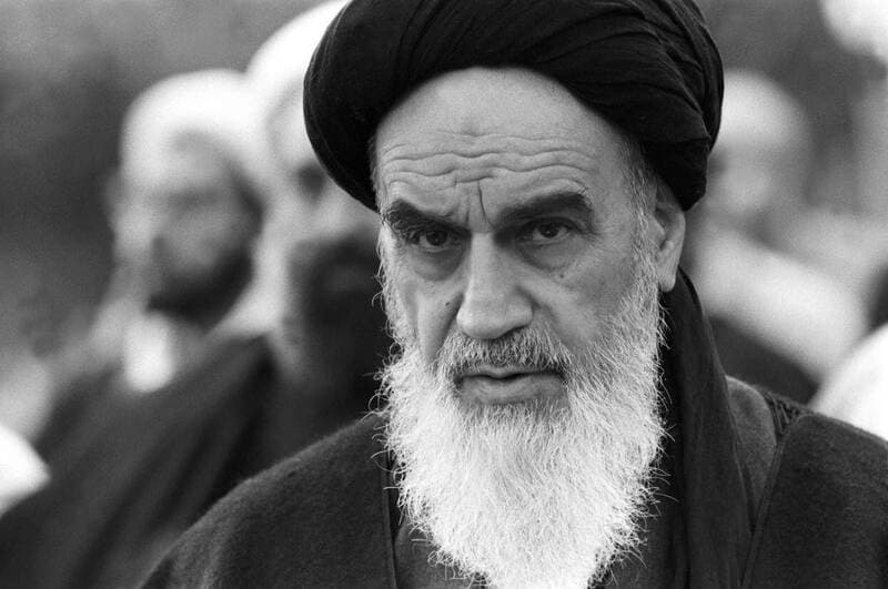 امام، عدالت، آزادی و کرامت انسانی را در جامعه ایران زنده کرد