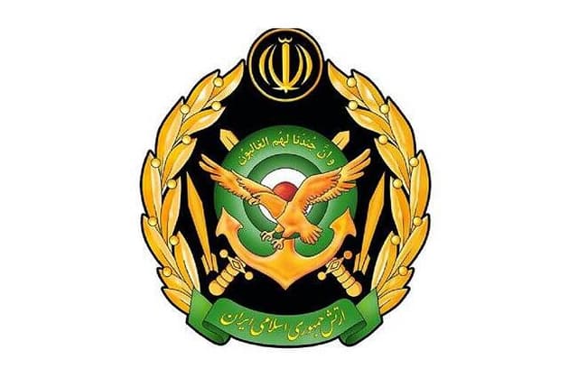 دست بر ماشه و گوش‌ به فرمان رهبری، آماده‌ایم از امنیت و منافع ملت حراست کنیم