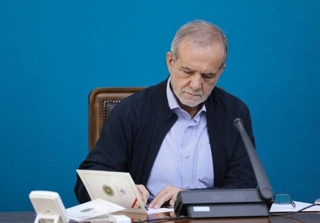عروج سرخ رهبر ما پایان راه نیست؛ آغاز فصلی نوین است/ در این وداع تاریخی، ملت ایران بار دیگر حماسه خواهد آفرید