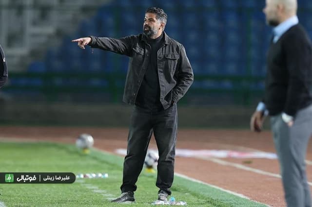 پیروز به سیم آخر زد؛ یا من می‌روم یا برخی بازیکنان!