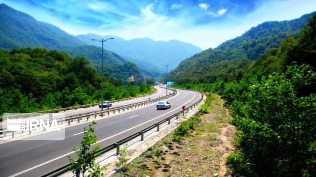 تردد در تمامی محورهای شمالی کشور روان است
