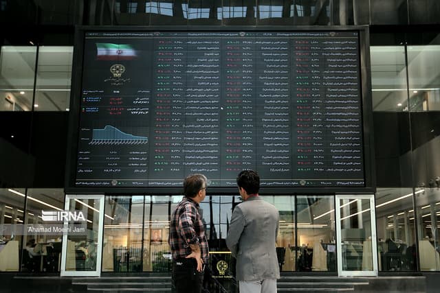  اراده دولت مهم‌ترین عامل رشد اخیر بورس بود/ خروج بازار از وضعیت اورژانسی
