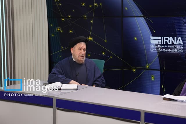 برای جهانیان آشکار شد که آمریکا دیگر آن کدخدای خودخوانده نیست