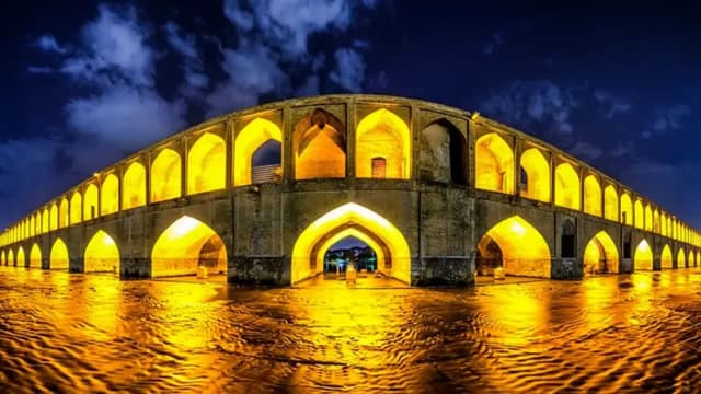 وزیر میراث فرهنگی: سه برنامه جامع برای عبور از چالش‌های گردشگری تدوین شده است
