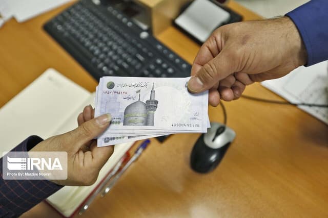 تاکید بر عدالت در نظام پرداخت‌ها و تعیین تکلیف نیروهای شرکتی