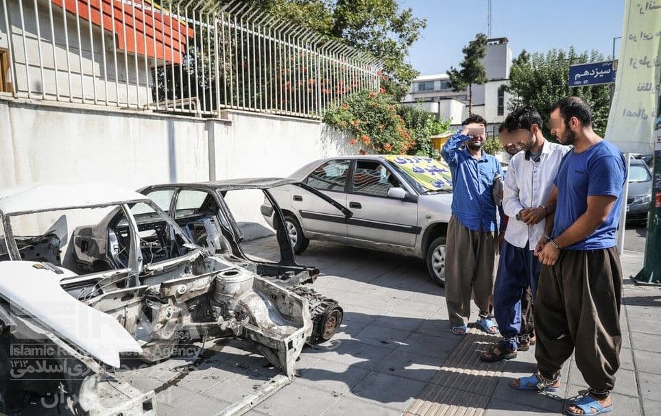 ۱۶ دستگاه خودروی سرقتی در زنجان کشف شد