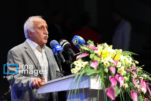 برزگر: موحد تک ستاره کشتی ایران بود