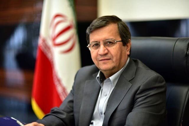 همتی: اولویت اصلی، کنترل شتاب تورم و کمک به حفظ اشتغال است