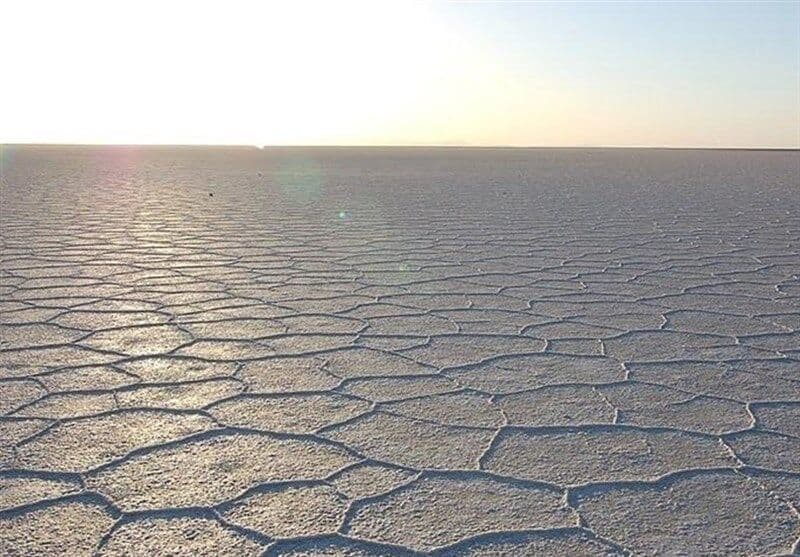 اثر مستقیم خشکسالی دریاچه نمک گرمسار بر افزایش گردوغبار در مرکز کشور