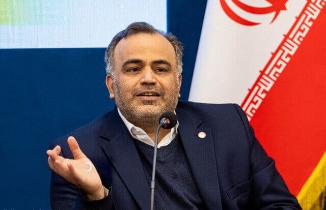 معلم و کارگر: دو ستون قدرت تمدنی ایران