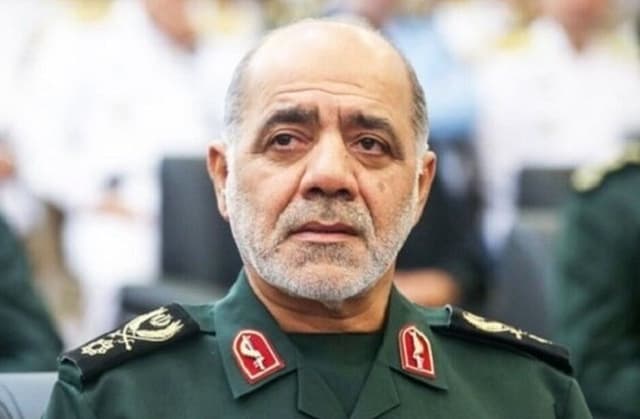 حمایت ستادکل نیروهای مسلح از سازمان بسیج برای تحقق شعار «هر ایرانی،یک بسیجی»