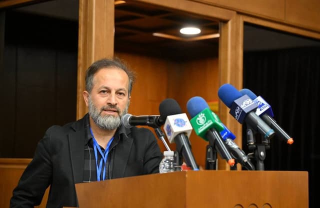 زارعی رئیس فدراسیون کوهنوردی ماند