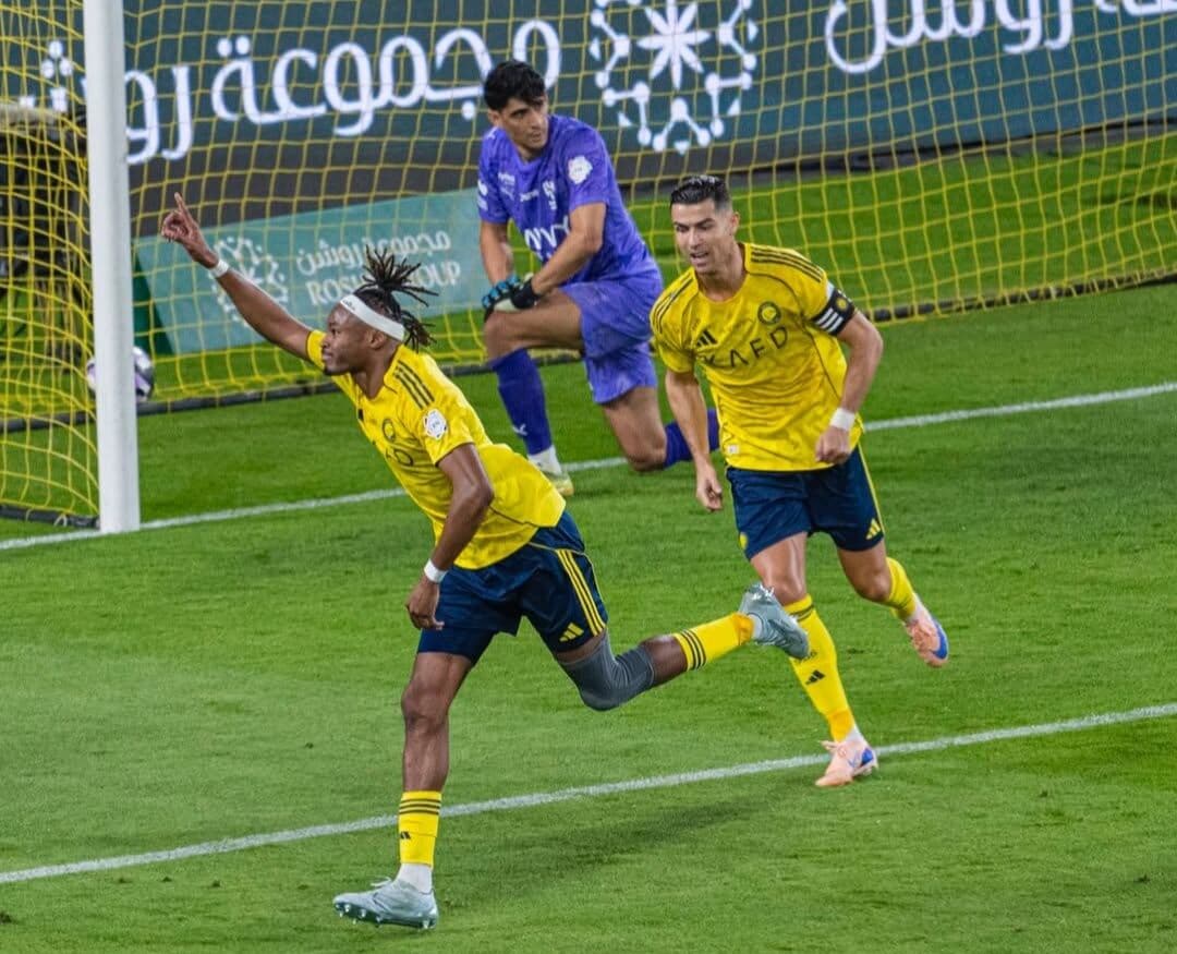 الهلال جشن قهرمانی رونالدو را به تاخیر انداخت؛ النصر برای گرفتن جام چند ثانیه کم آورد