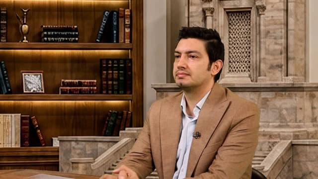 یک پژوهشگر ادبیات: شاهنامه کتاب بالینی دیروز، امروز و هنوزِ ماست
