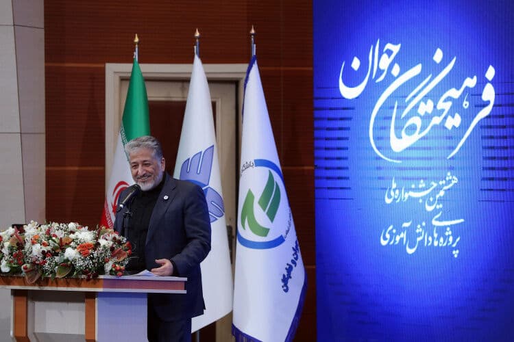 نخبگی نه در سرعت حل مسائل، بلکه در هنر حل بحران‌هاست