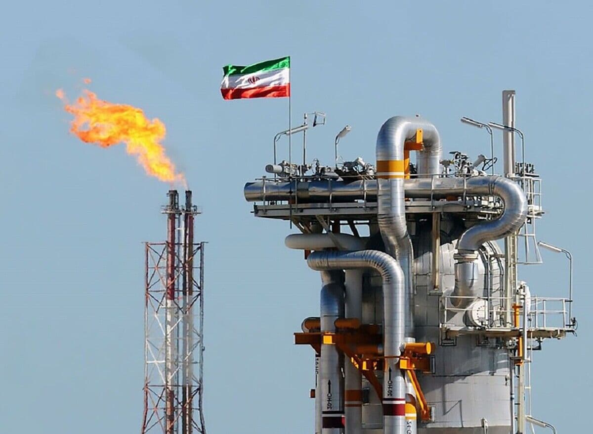 نماینده مجلس: بازیابی سکوهای پارس جنوبی نشان‌دهنده توان بازسازی سریع صنعت نفت و گاز است