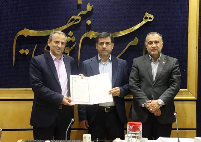 قدردانی ستاد علم و فناوری از استاد دانشگاه شریف
