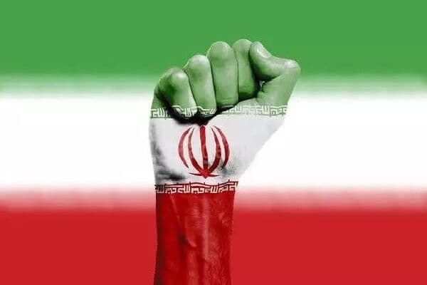 تیم مذاکره‌کننده با صلابت به دنبال کسب مطالبات ملی است/ تغییر ریل؛ از دفاع تا پیش‌دستی