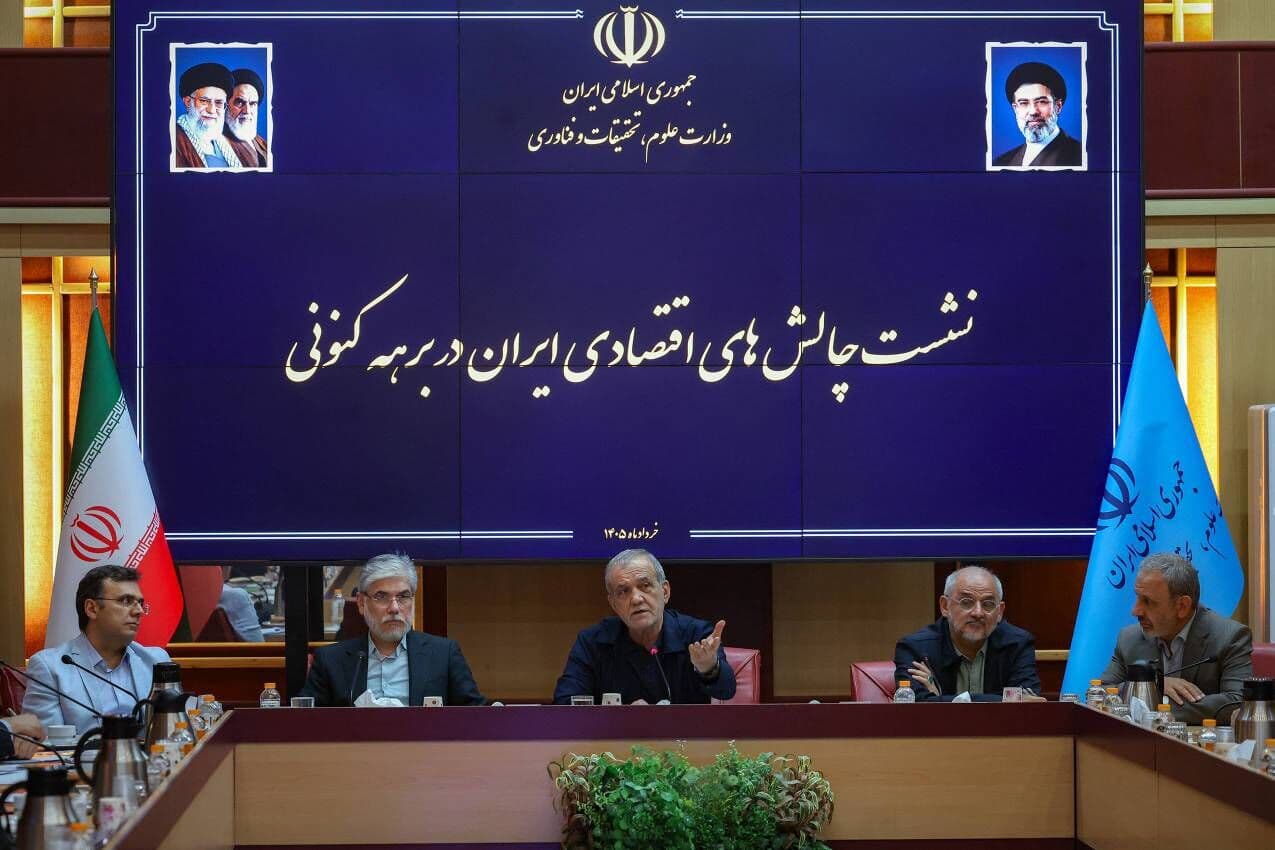 وزیر علوم: رئیس‌جمهور همواره پیگیرِ ارتباط دانشگاه و جامعه است