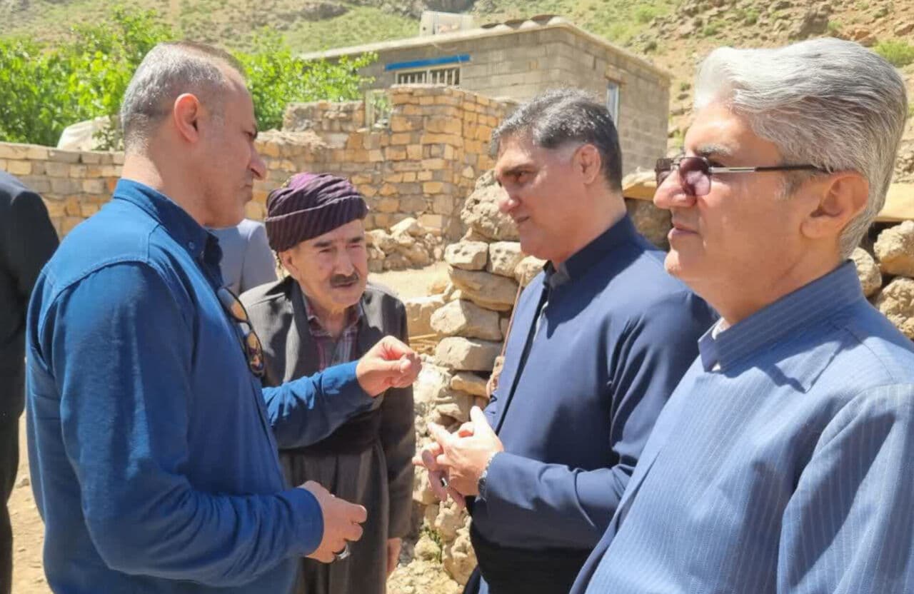 مسوولان پای درد دل عشایر بخش مرزی باینگان نشستند