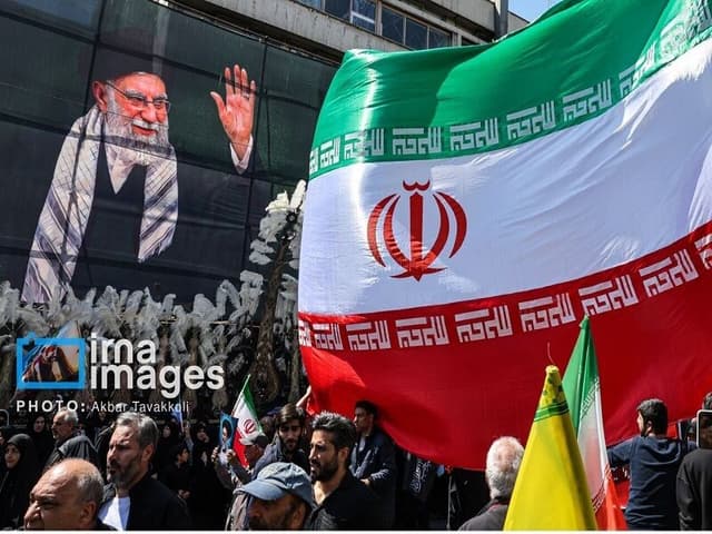 هر خانه در قم، یک موکب و زائرسرا برای زائران مراسم تشییع است