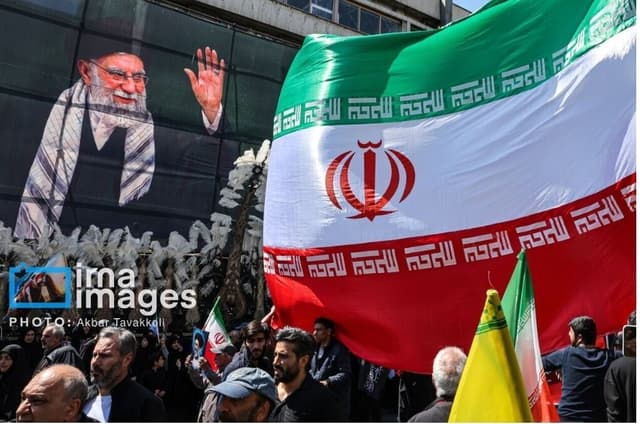 تدوین برنامه خدمات‌رسانی «تیم ملی سلامت» در مراسم تشییع رهبر شهید