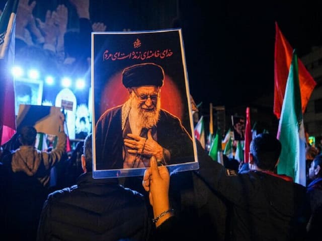 فراجا همراه و همگام با مردم در آیین باشکوه تشییع آقای شهید ایران شرکت می‌کند