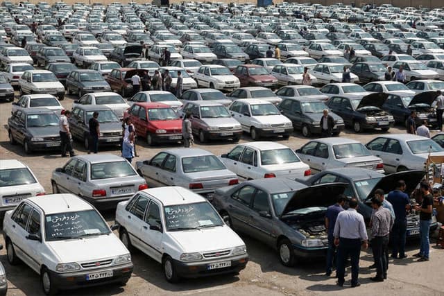 قیمت‌گذاری دستوری هم درد بازار خودرو را درمان نکرد