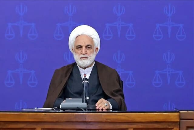 اژه‌ای: سکوت مدعیان حقوق زنان در برابر جنایت میناب یعنی از انسانیت به دور هستند