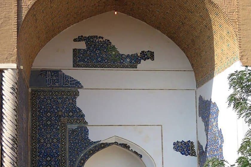 دانشگاه ۷۰۰ ساله گمشده!/ غبار تاریخ بر معماری دانشگاه قبه‌سبز کرمان سنگینی می‌کند