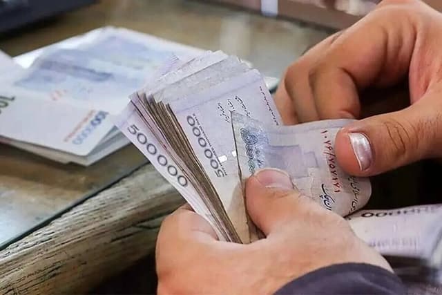 افزایش پلکانی حقوق به کجا رسید؟