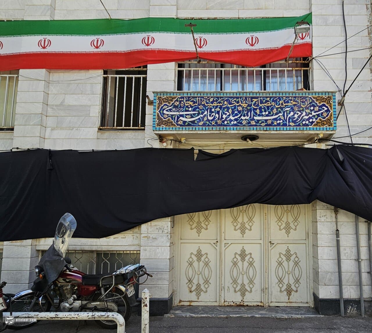 اتاقی که شاهد تولد و عقد رهبر شهید بود؛ گزارش تصویری-تشریحی اطلاعات آنلاین از یک خانه تاریخی ۱۰۰ ساله در مشهد مقدس