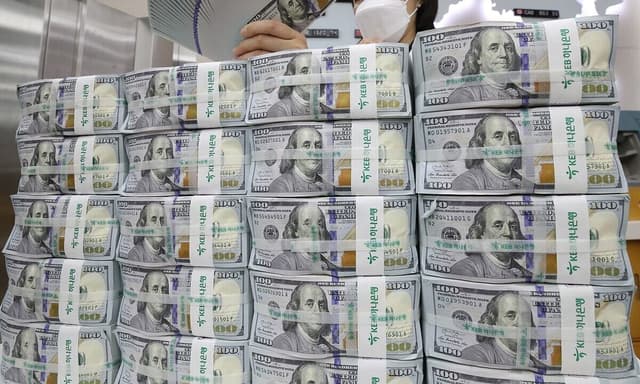 قیمت دلار در بازار آزاد امروز چهارشنبه ۱۰ تیر ۱۴۰۵ +جدول