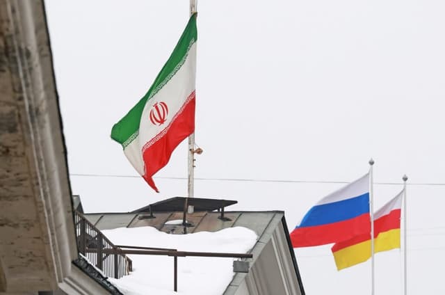 روسیه اطلاعات نظامی آمریکا را با ایران به اشتراک می‌گذارد